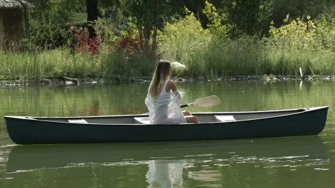 21 Naturals: Candice's Messy Lake Misadventure